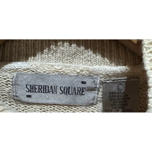 Vintage Sheridan Square Womens Size L Cream Cardigan Sweater Knit Pearl Accent - Picture 5 of 5
